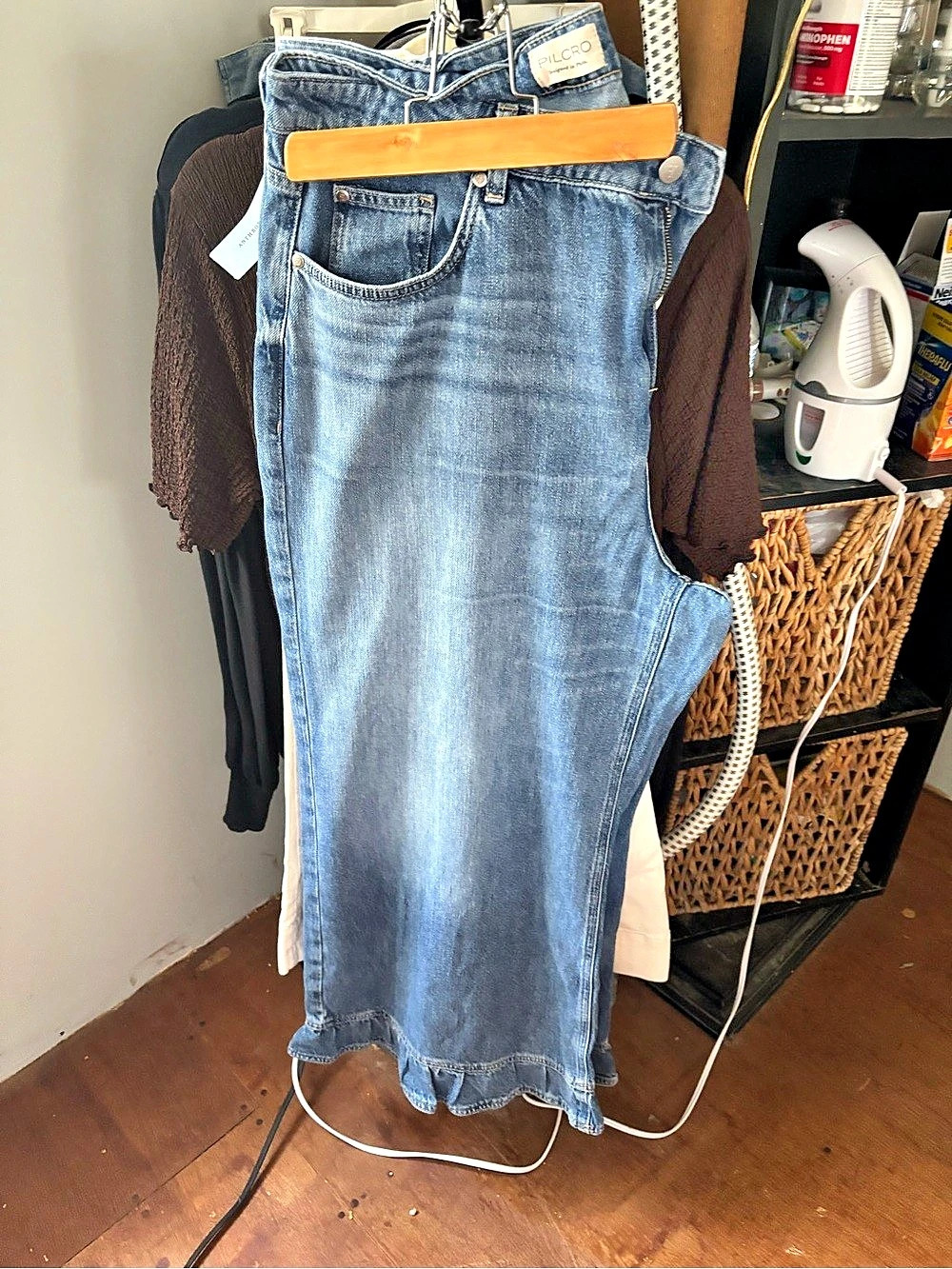 AG wide leg Jeans in Blue Size 16W NWT